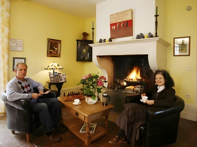 Others 5, Hotel les Grands Chenes, Yonne