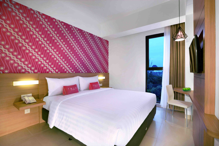 favehotel Malioboro - Tap to explore photos