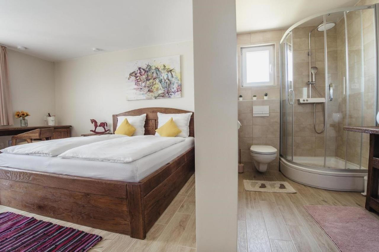 Bedroom 4, Ranc Ramarin, Garčin