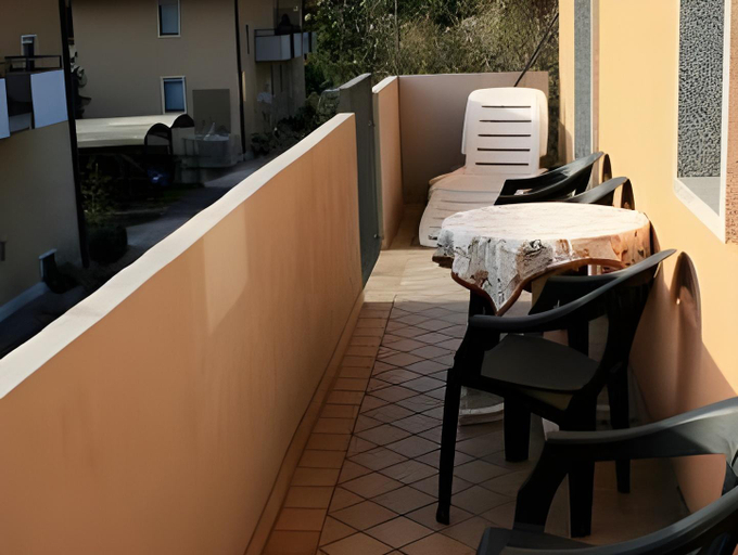 Others 3, Residence Franca B&B, Trento