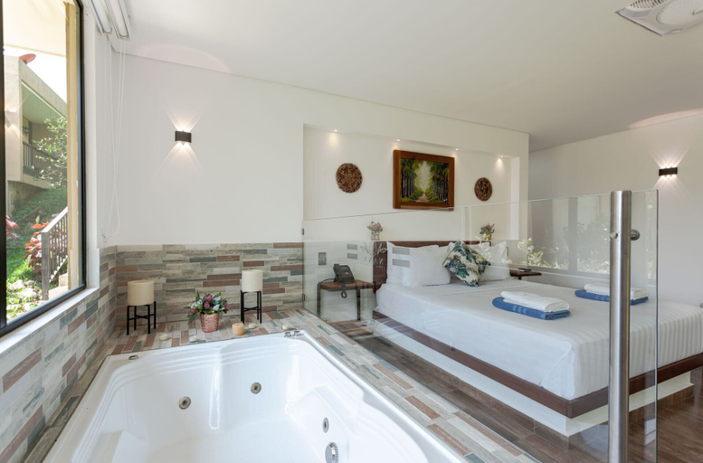 Bathroom 4, Hotel Nana, Villeta