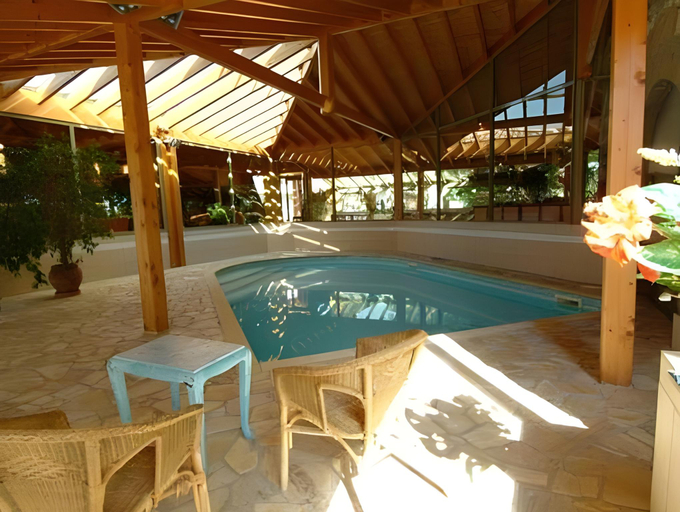 Others 4, Hotel La Sapiniere, Haute-Loire