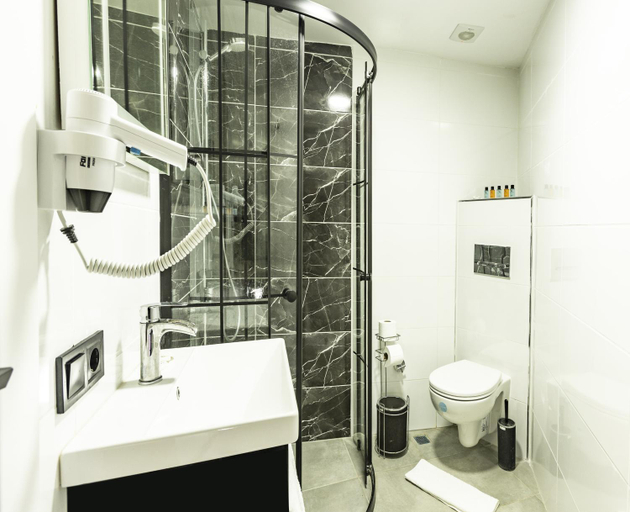Bathroom 5, Bodrum Vera Hotel, Bodrum