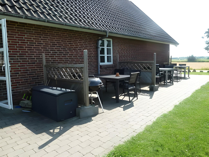Others 5, Give Bed & Breakfast, Vejle
