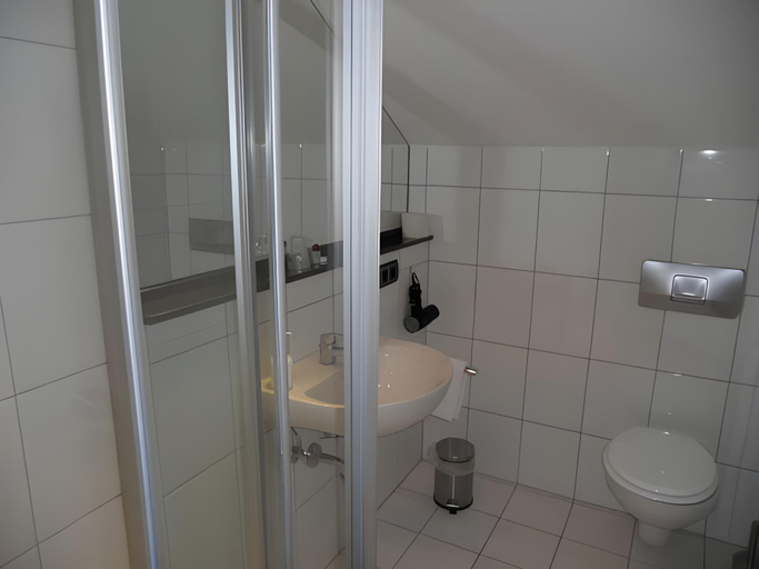 Bathroom 3, Hotel Blechhammer, Kaiserslautern