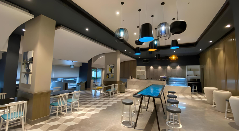 Food & Drinks, The Grace Residency, Lucknow