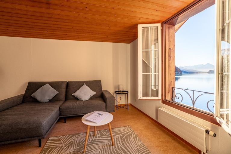 Others 2, Chalet Seehus Iseltwald, Interlaken