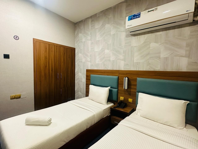 Bedroom 5, CAPE TOWN HOTEL, Dubai