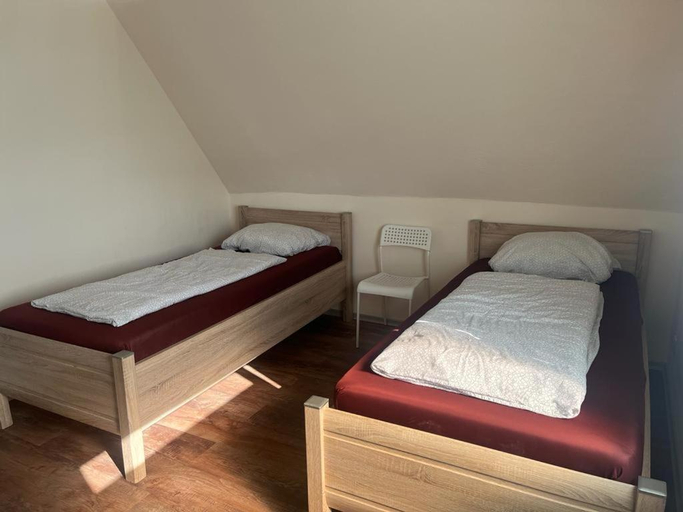 Others 5, Pension Highway Bielefeld Senner Hellweg, Bielefeld