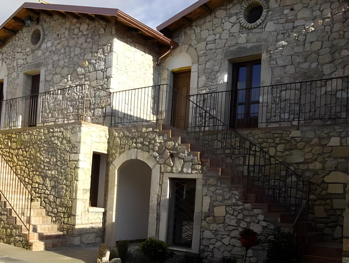 Others 5, Hotel Il Feudo Dei Pierleoni, L'Aquila