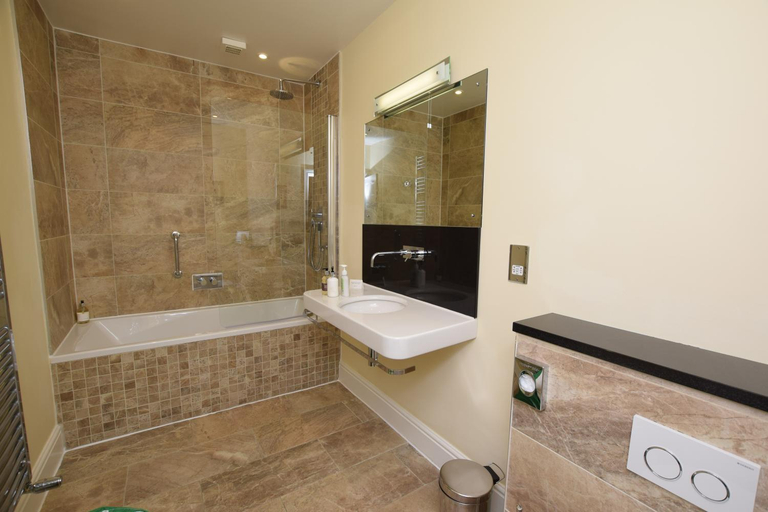 Bathroom 3, The Grasmere Hotel, Cumbria