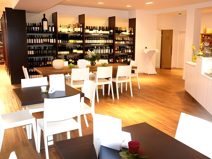 Others 5, Verweilzeit Appartementhaus, Liezen