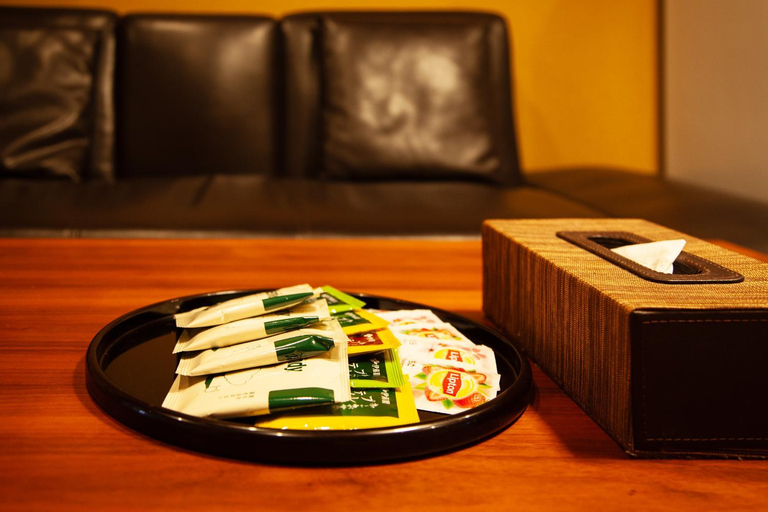 Food & Drinks, Samurai Suite 2 , 15mins from Kyoto Eki , 5 mins to Arashiyama, Kyoto