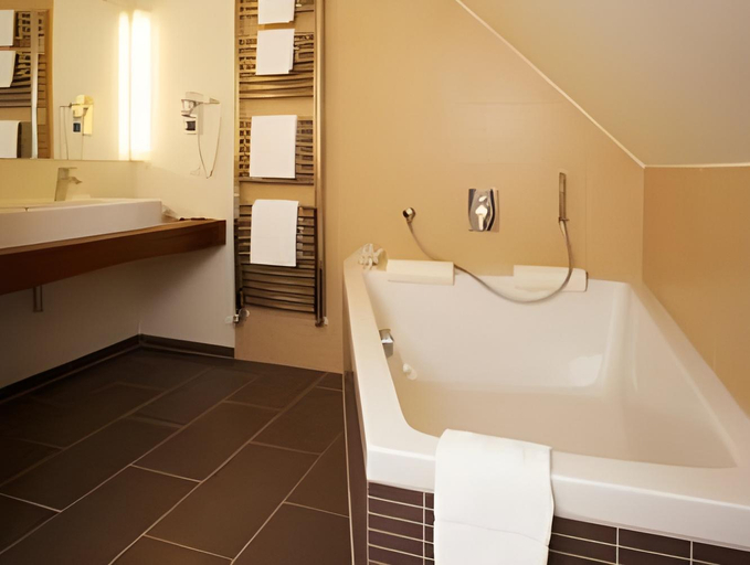 Bathroom 4, Am Helmwartsturm, Mayen-Koblenz