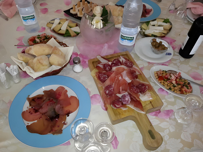 Food & Drinks 4, Charme, Cagliari
