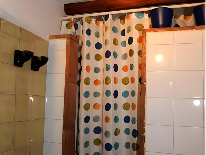 Bathroom 2, Albergue Rural de Guara, Huesca