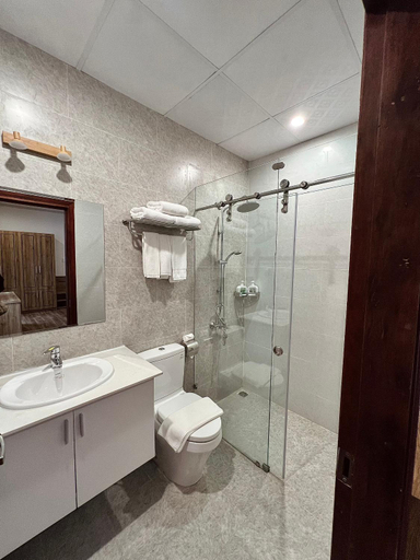 Bathroom 3, Moon Valley Dalat Hotel, Đà Lạt