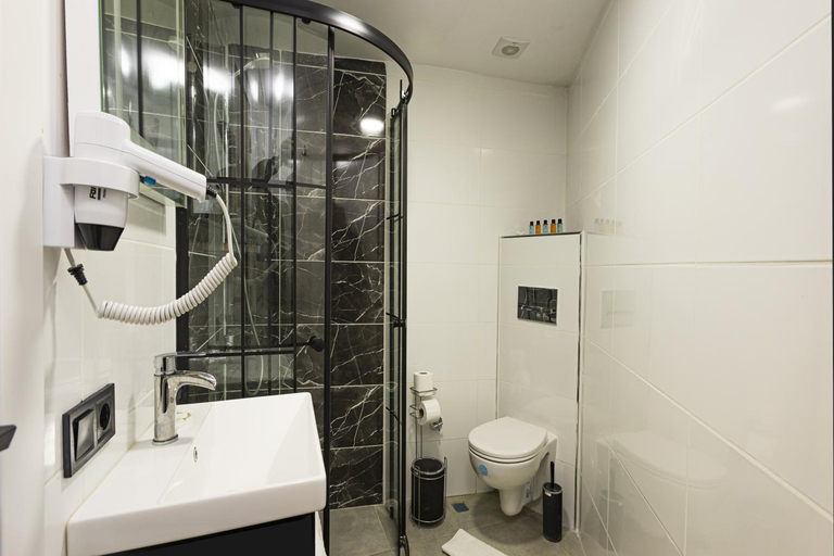 Bathroom 3, Bodrum Vera Hotel, Bodrum