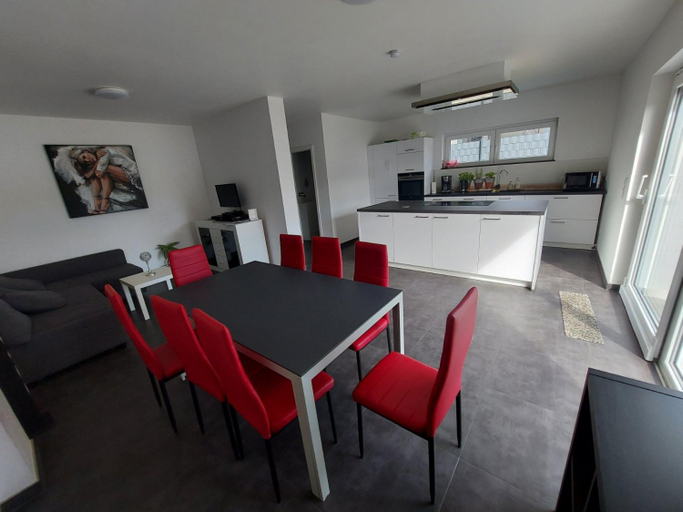 Others 4, Comfortable room with double bed, Redange