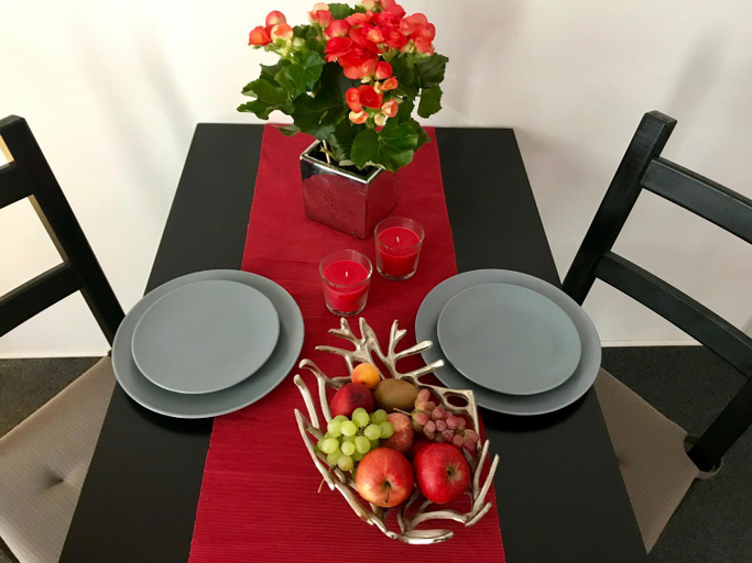 Food & Drinks 11