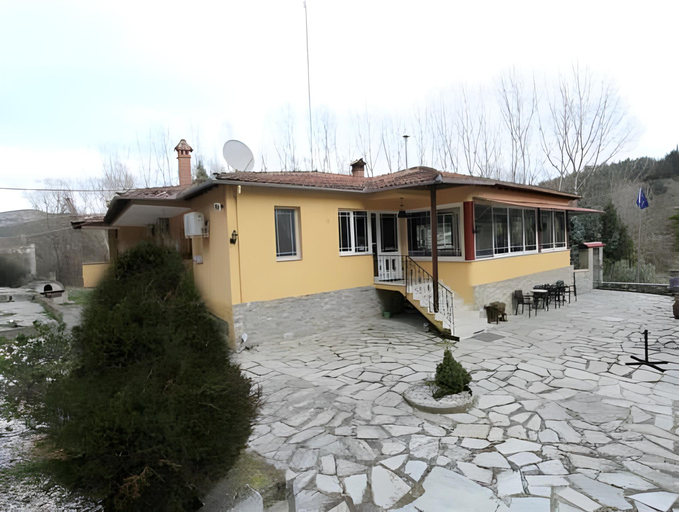 Others 5, River Side Rooms, Thessaly