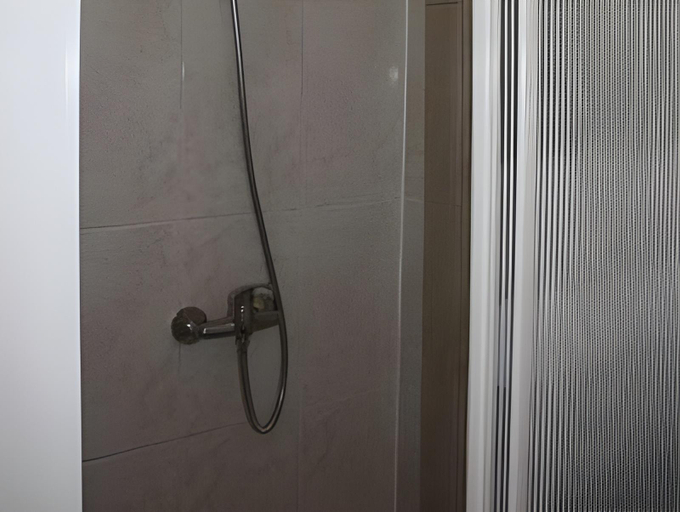 Bathroom 5, Hotel Sansa, Maastricht