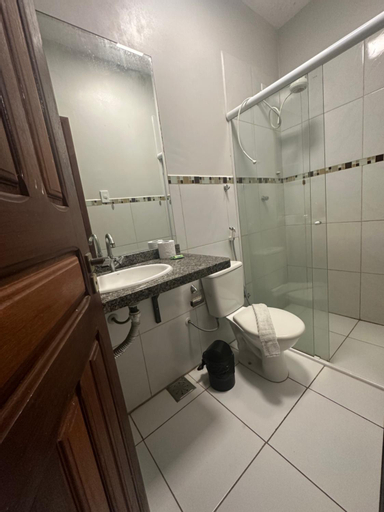 Bathroom 4