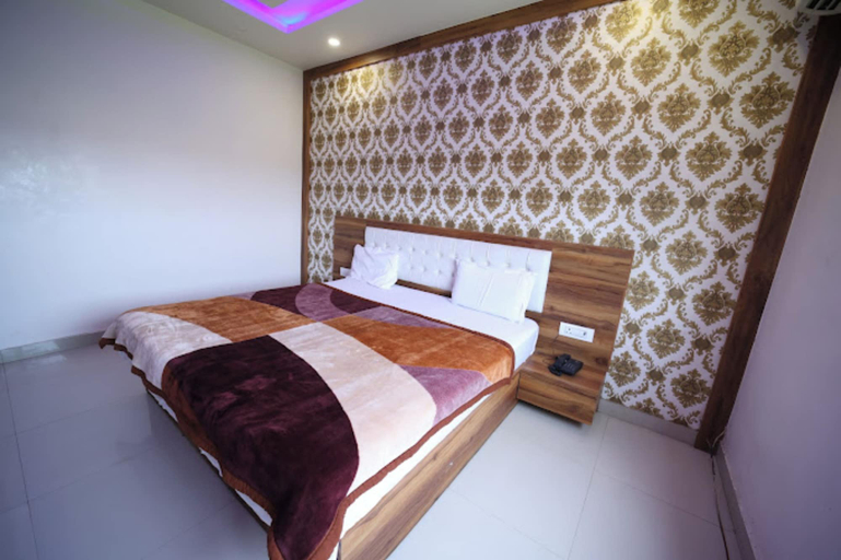 Bedroom 2, Hotel Shree Ji Inn, Mathura
