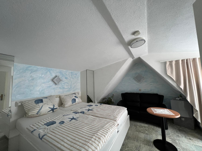 Bedroom 4, Hotel und Pension Am Burchardikloster, Harz