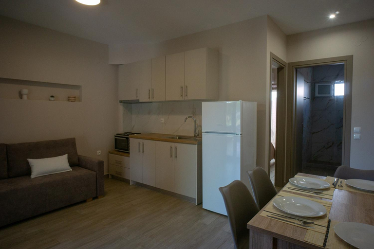 Others 3, Lobelia Homes, Epirus