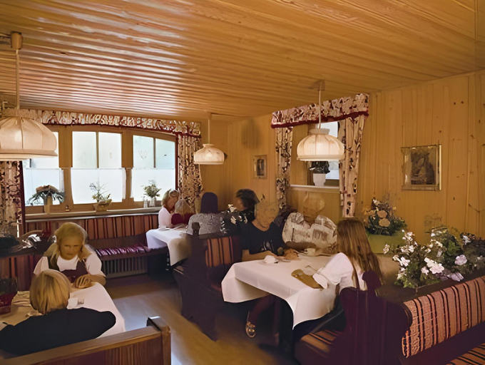 Bedroom 2, Parkhotel Ruhpolding inklusive Chiemgaukarte, Traunstein