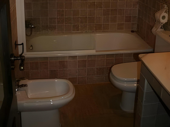 Bathroom 4, Naturlar Don Benito, Pontevedra