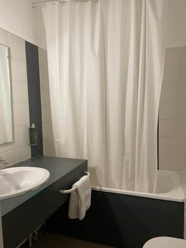 Bathroom 5, Theatre Hotel, Savoie