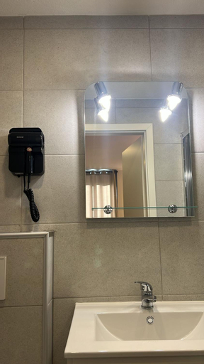 Bathroom 9