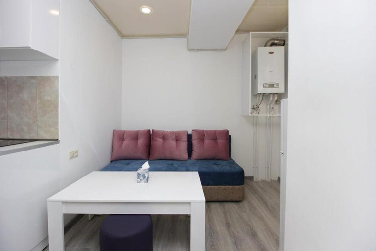 Others 3, 81. Apartment with a balcony. Center of Yerevan, Yerevan