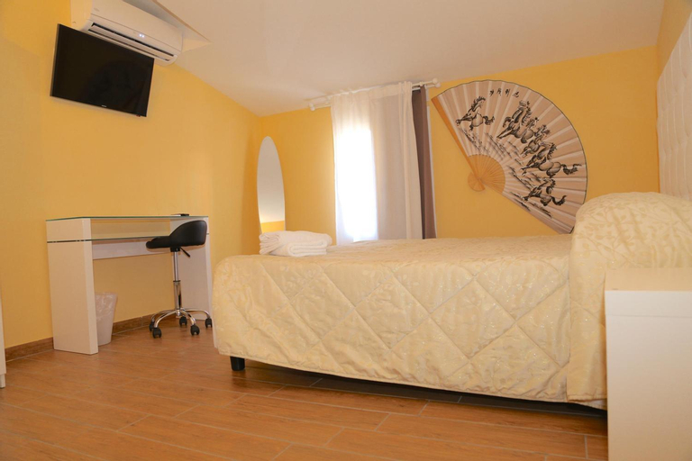 Bedroom 9