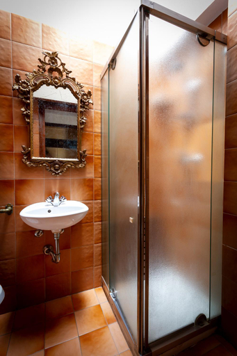 Others 5, Suite Mazzini 23, Mantua