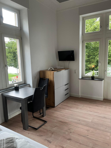 Dining Room 27