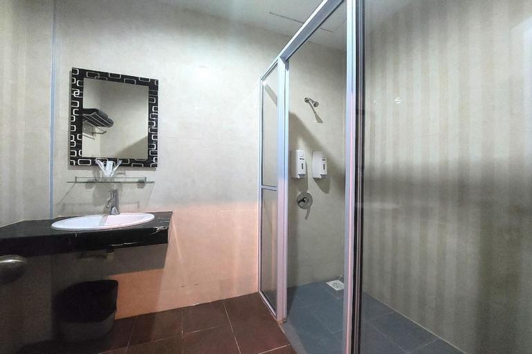 Bathroom 3