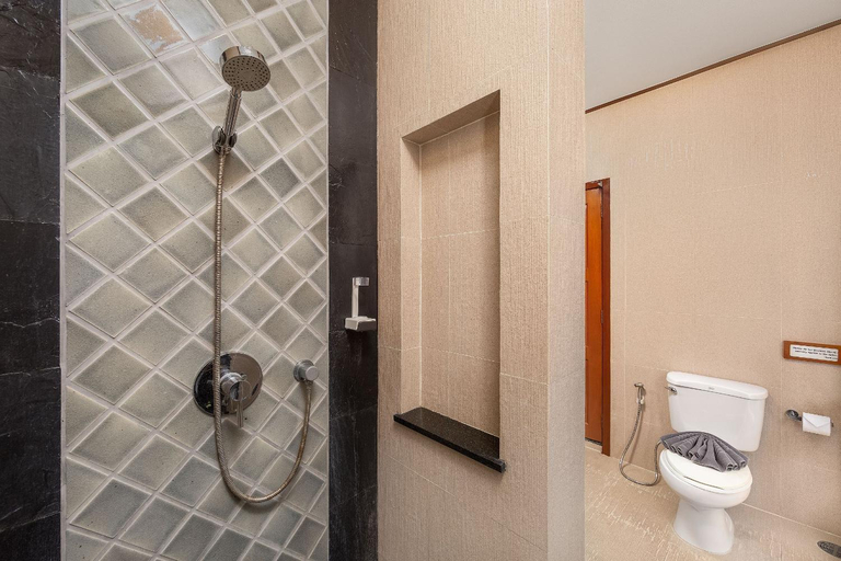 Bathroom 4, Traditional Thai 2BR villa in Baan Bua Estate, Phuket Island