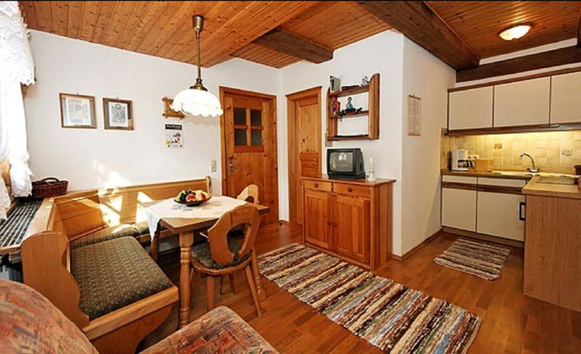 Others 3, Gasthof-Pension Kesslsimerhof, Tirschenreuth