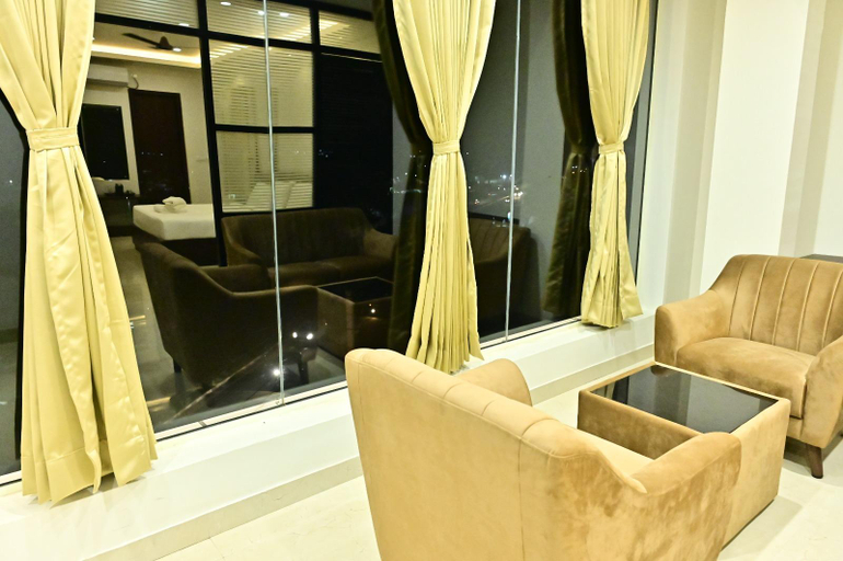Others 5, Mallika Sapphire, Chikmagalur