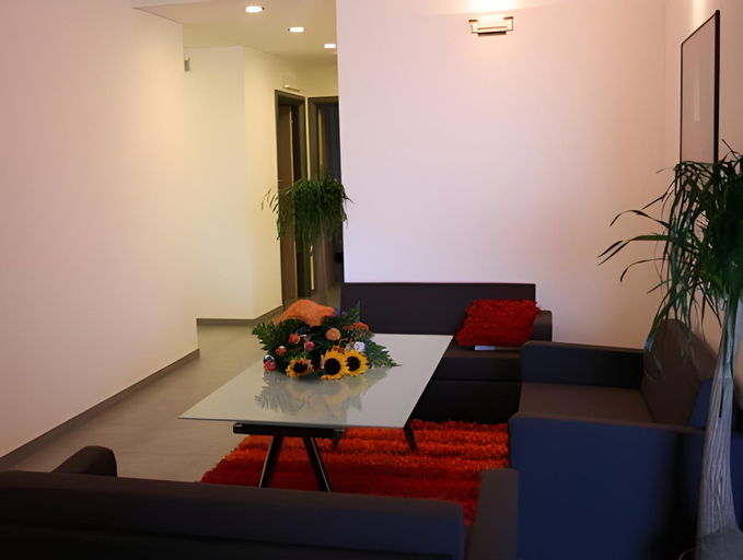 Others 4, Enny Camere, Trapani