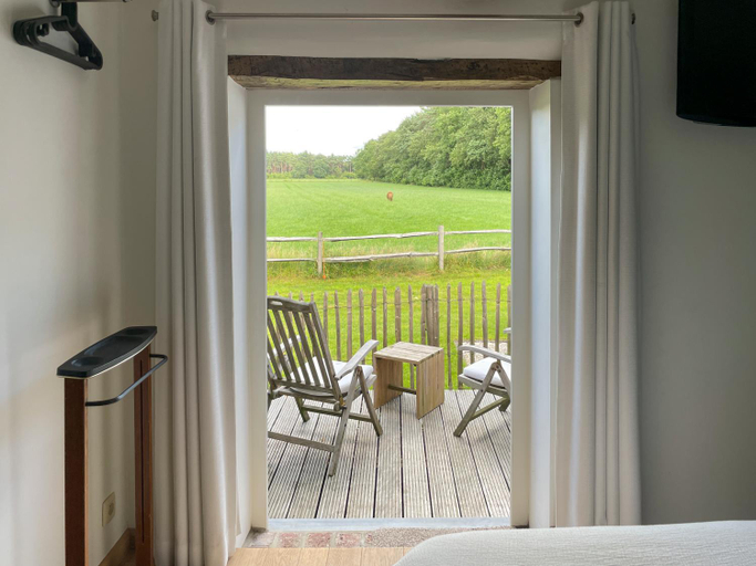 Others 3, B&B De Paenhoeve, Limburg
