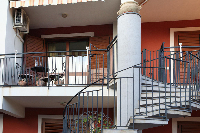 Others 4, Adriana casa vacanze house 11 people, Catania