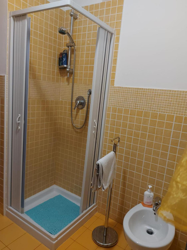 Bathroom 4