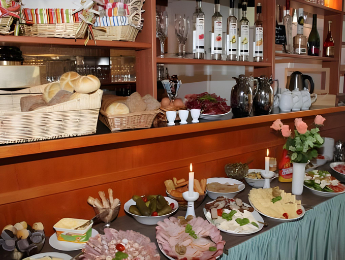 Food & Drinks 5, Die GURKENSCHEUNE - Fruhstuckspension, Oberspreewald-Lausitz