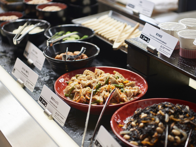 Food & Drinks 15