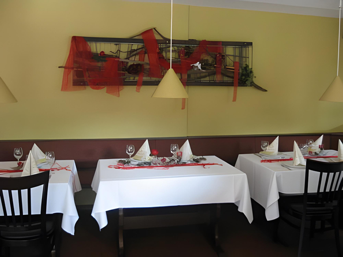 Food & Drinks 3, Nell-Breuning-Hotel, Städteregion Aachen