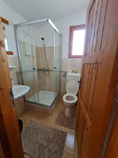 Shower 4, Don Bosco, Eselnita